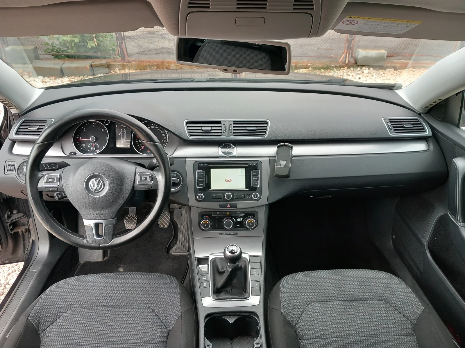 VW Passat 2.0TDI Navi 6ск 140кс, снимка 17 - Автомобили и джипове - 55944048