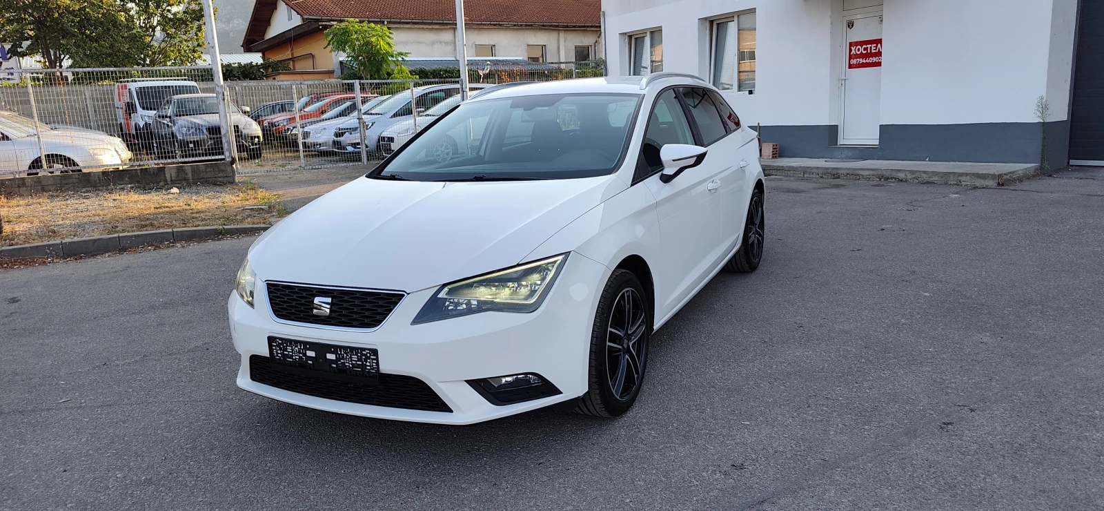 Seat Leon 1.2 TSI 105к.с * Matrix light* , снимка 2 - Автомобили и джипове - 55947504