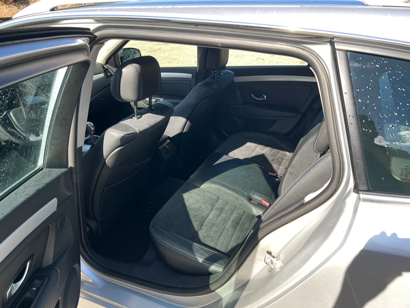 Renault Laguna 2.0 DCI 150, снимка 7 - Автомобили и джипове - 55975246