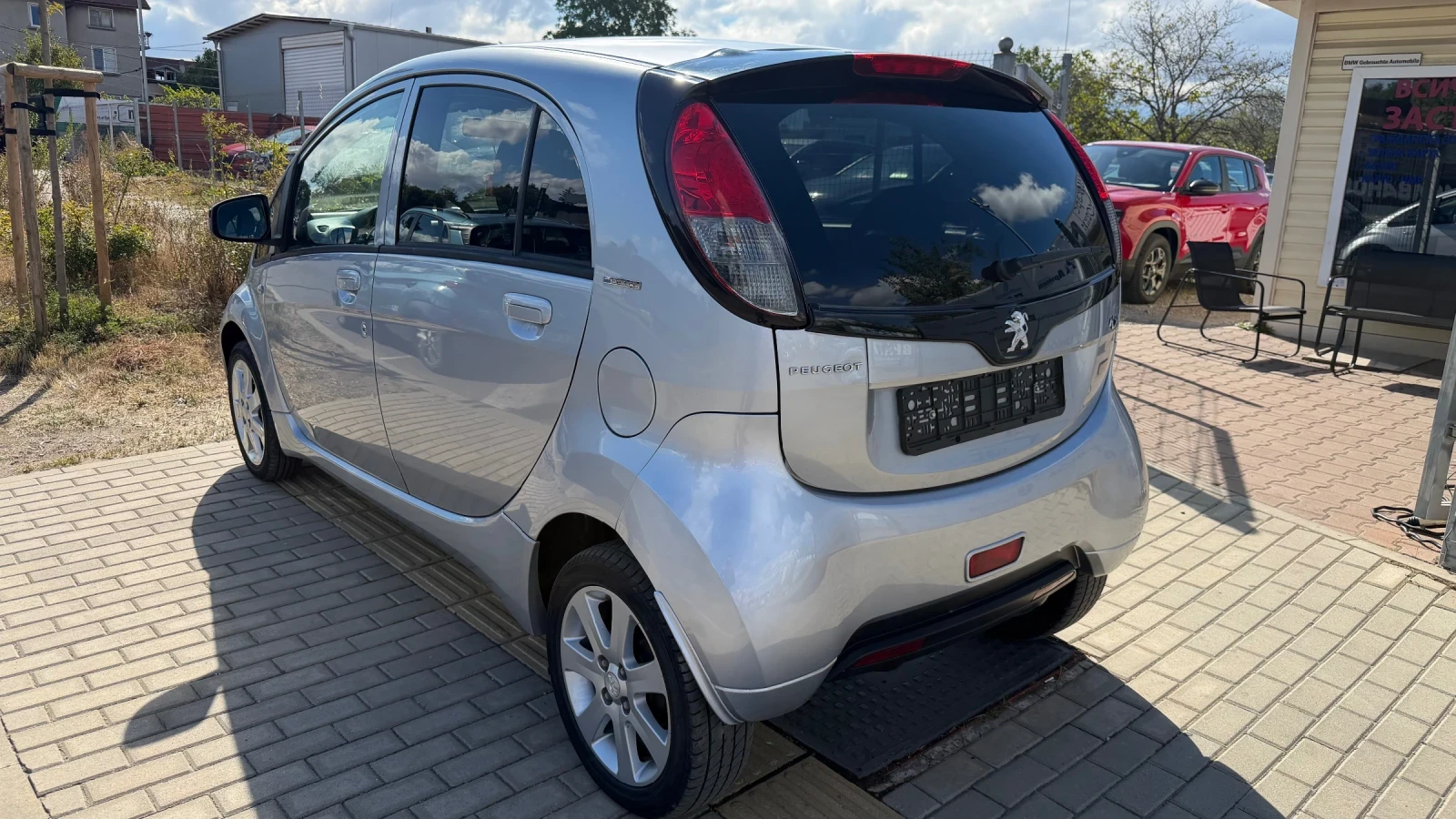 Peugeot iOn, снимка 3 - Автомобили и джипове - 56242541