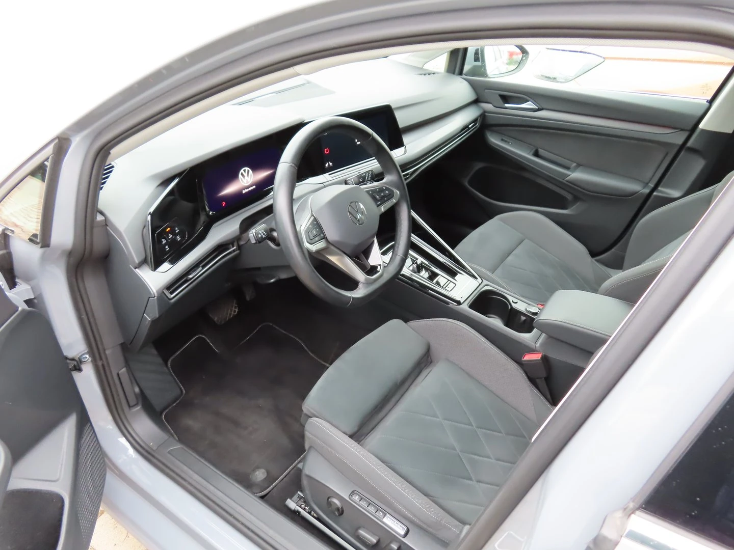 VW Golf, снимка 4 - Автомобили и джипове - 56422153