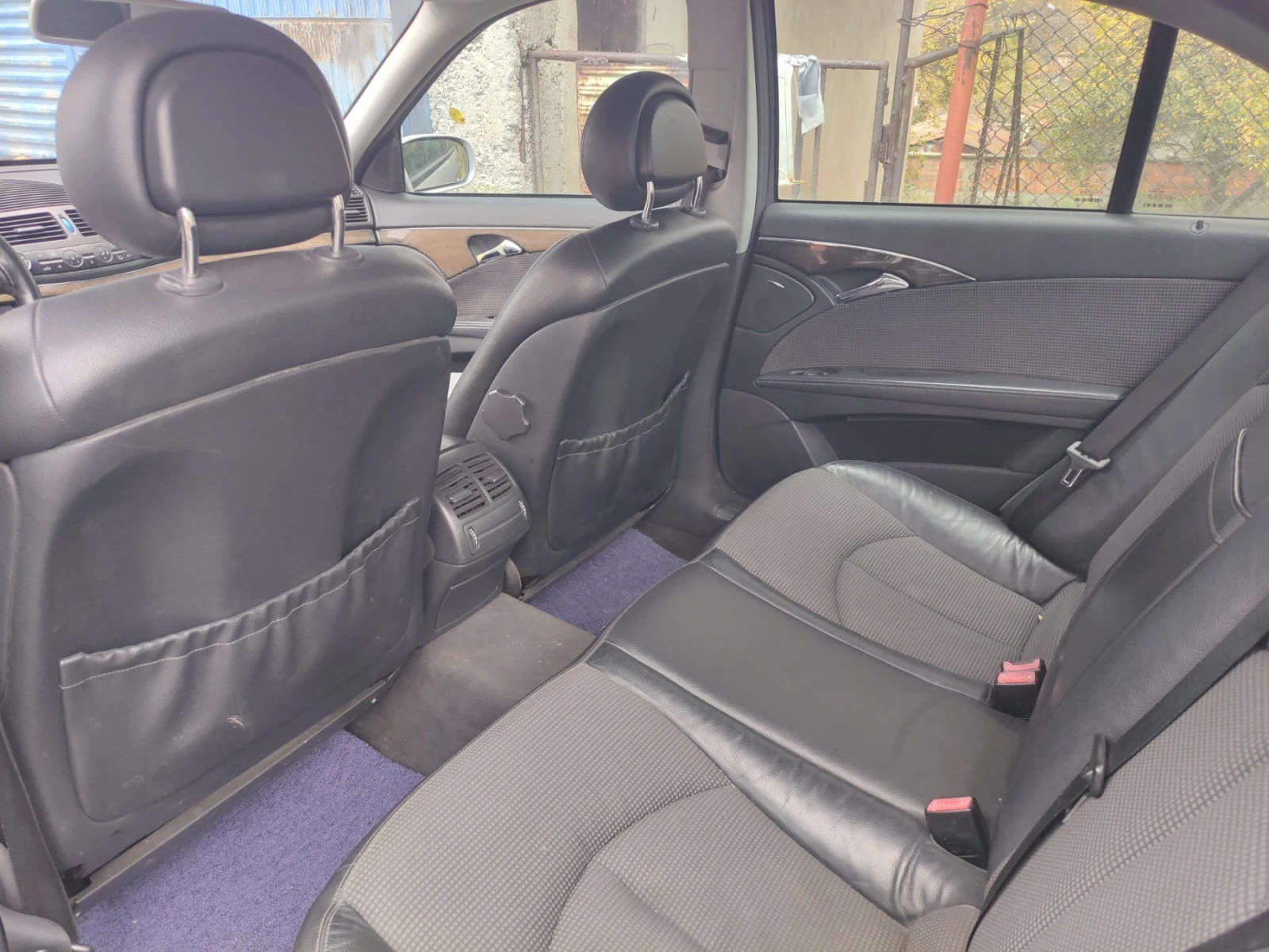 Mercedes-Benz E 270, снимка 10 - Автомобили и джипове - 56553151