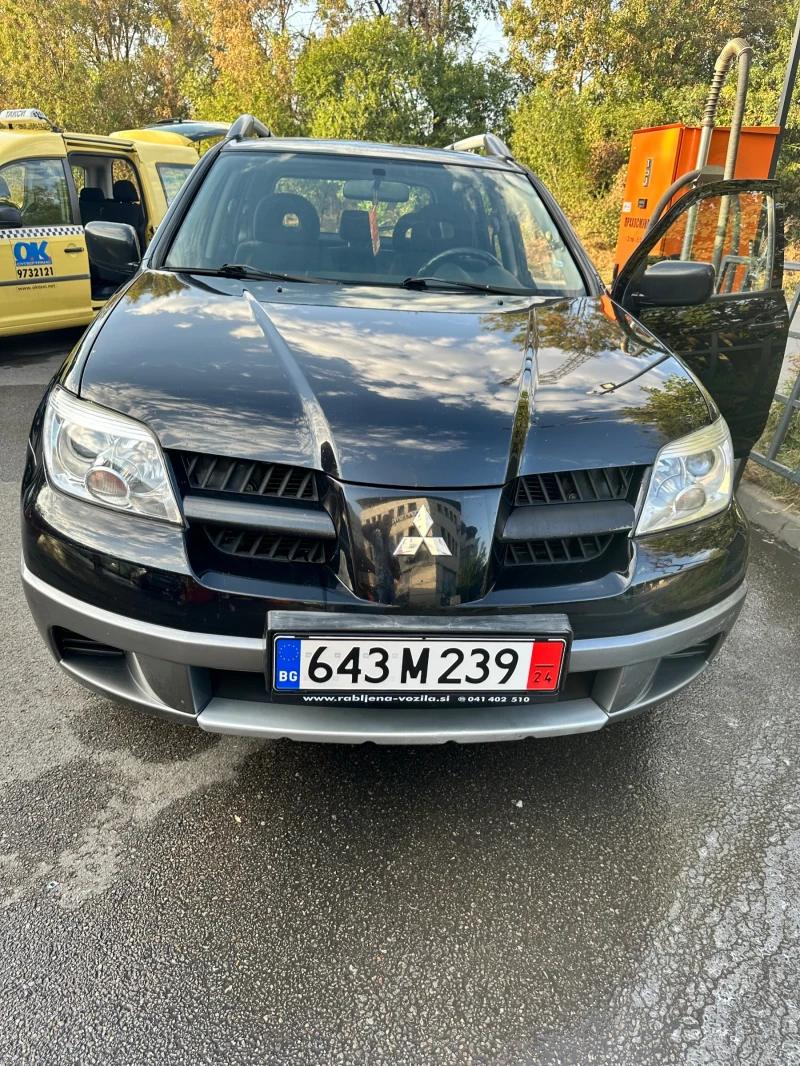 Mitsubishi Outlander, снимка 3 - Автомобили и джипове - 47423143