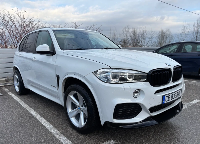 BMW X5 35i M Pack * Panorama * Headup * Carplay * Подгрев, снимка 3 - Автомобили и джипове - 48386247