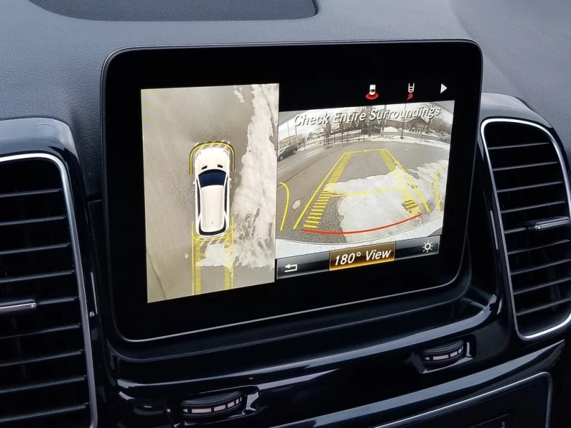 Mercedes-Benz GLE 400 * AMG/NIGHT PKG* DISTRONIC* NAV* 360 CAMERA* LED *, снимка 13 - Автомобили и джипове - 52928013