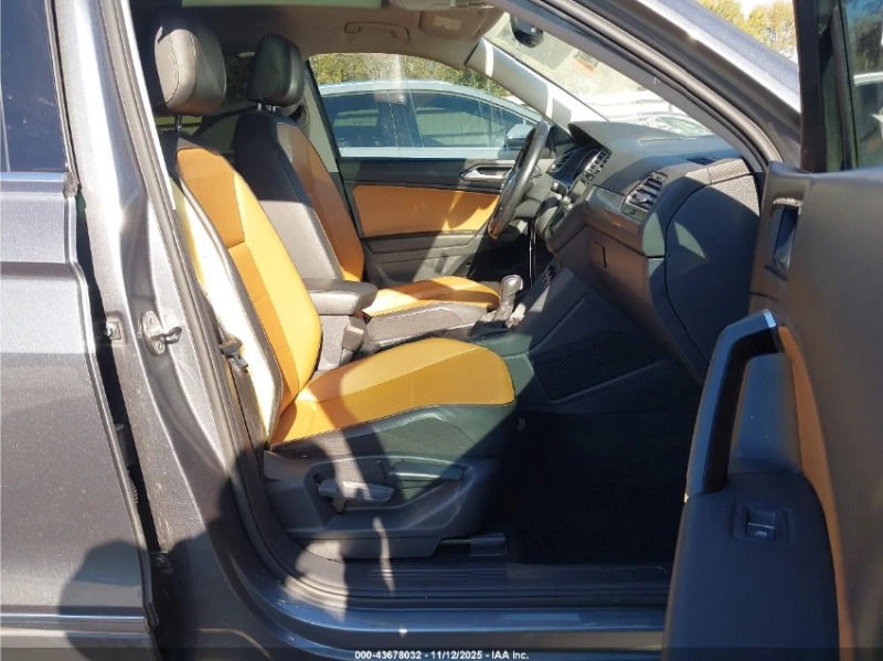VW Tiguan 2.0T SEL* ПОДГРЕВ* PANO* КАМЕРА* КОЖА, снимка 7 - Автомобили и джипове - 53163206