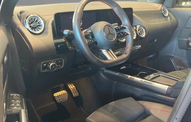 Mercedes-Benz EQA 300 4Matic = AMG Line = Advanced Гаранция, снимка 8 - Автомобили и джипове - 53036231