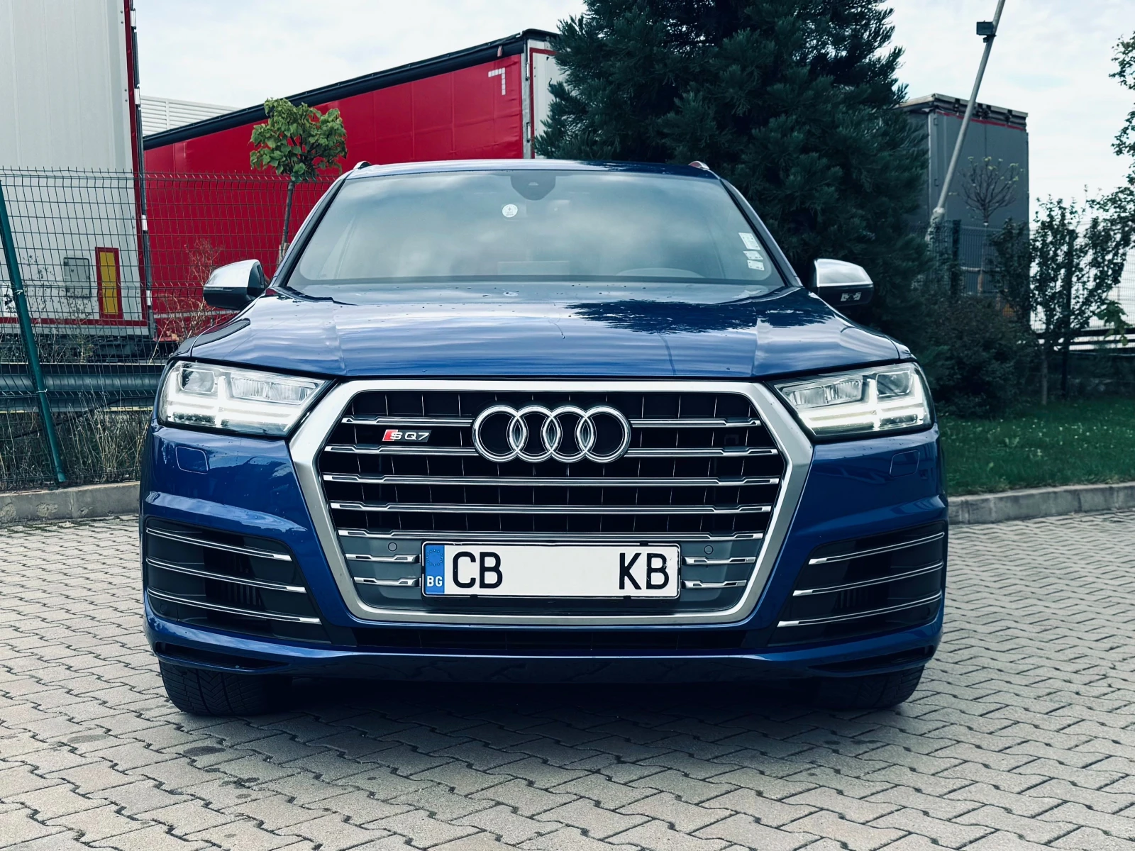 Audi SQ7 6+ 1 / Лизинг - изображение 2