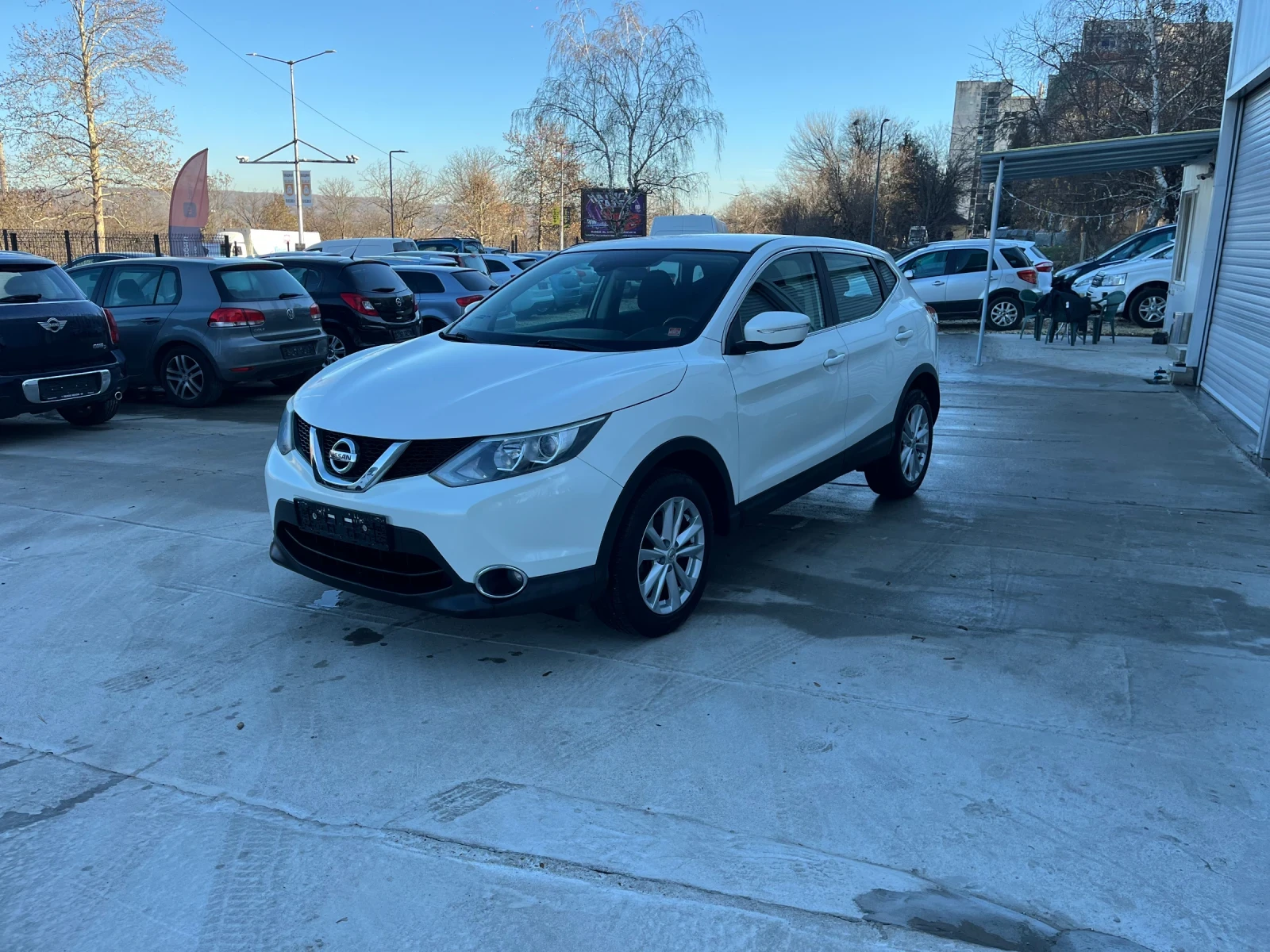 Nissan Qashqai 1.5 - изображение 3