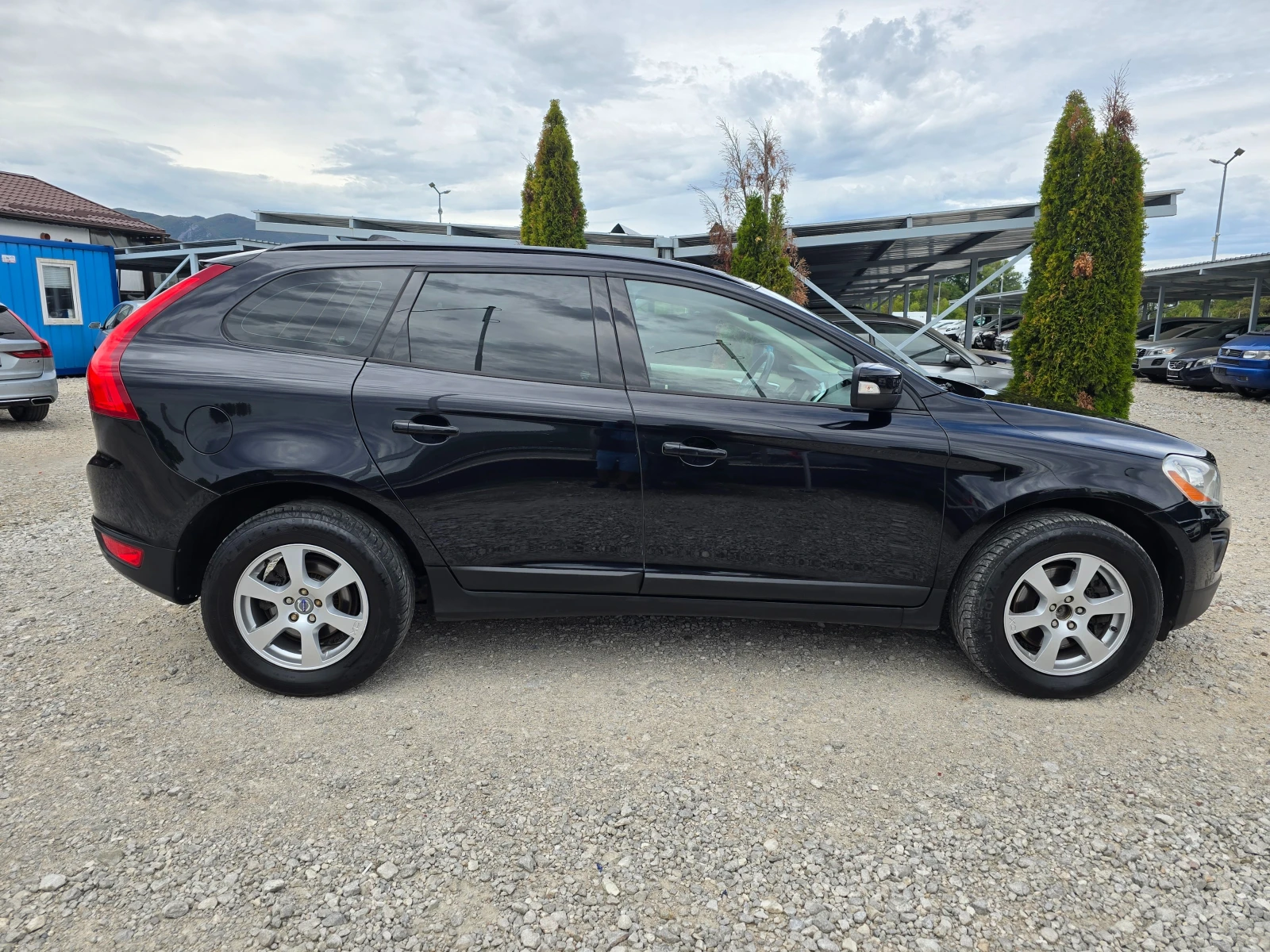 Volvo XC60 2.4 D АВТОМАТИК !! РЕАЛНИ КМ !! - изображение 6