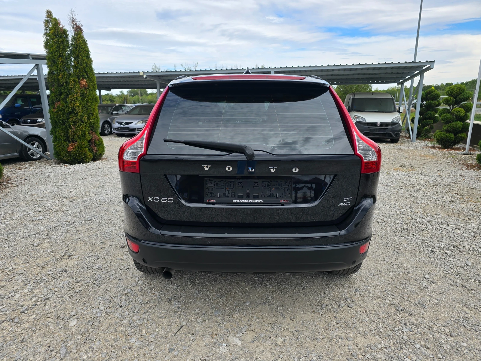 Volvo XC60 2.4 D АВТОМАТИК !! РЕАЛНИ КМ !! - изображение 4