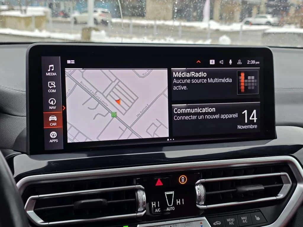 BMW X3 xDrive30i /360/DISTRONIC/PANO/M PACK, снимка 16 - Автомобили и джипове - 53953849