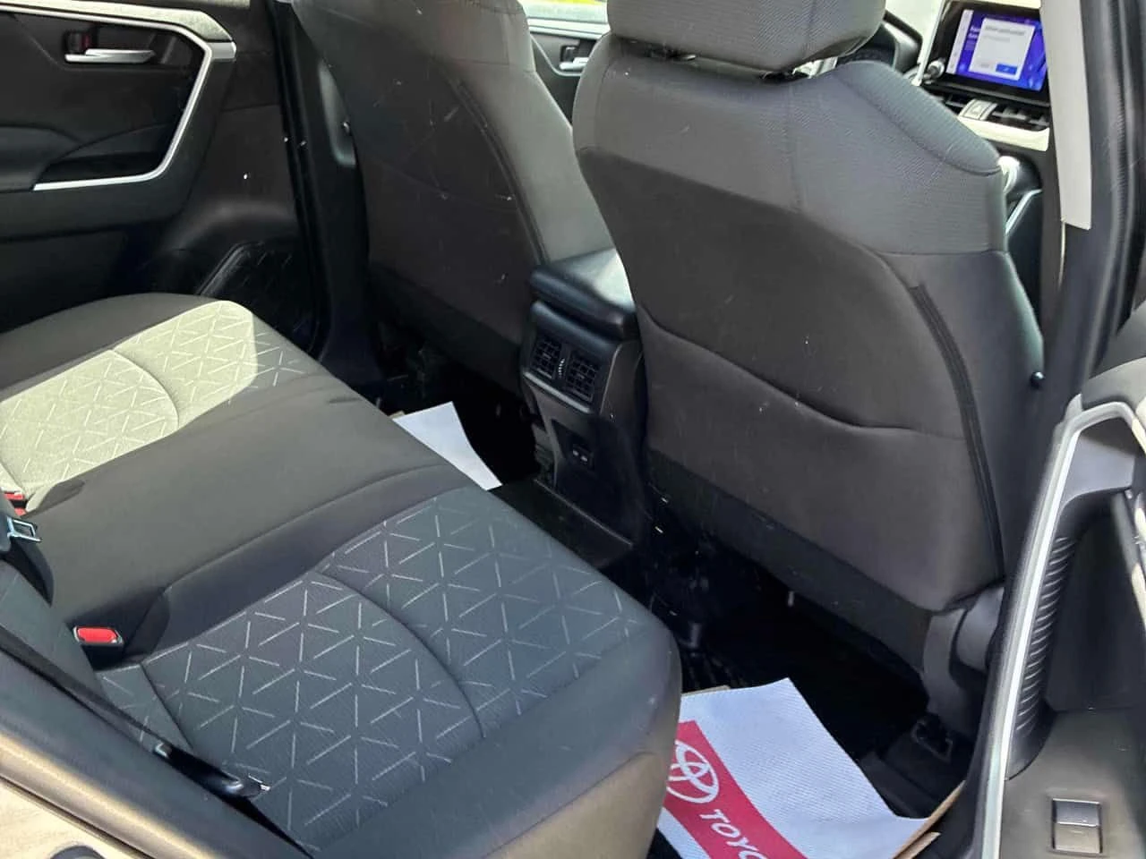 Toyota Rav4 * XLE * CARFAX * ПАНО * KEYLESS * ПОДГРЕВ, снимка 14 - Автомобили и джипове - 54760182