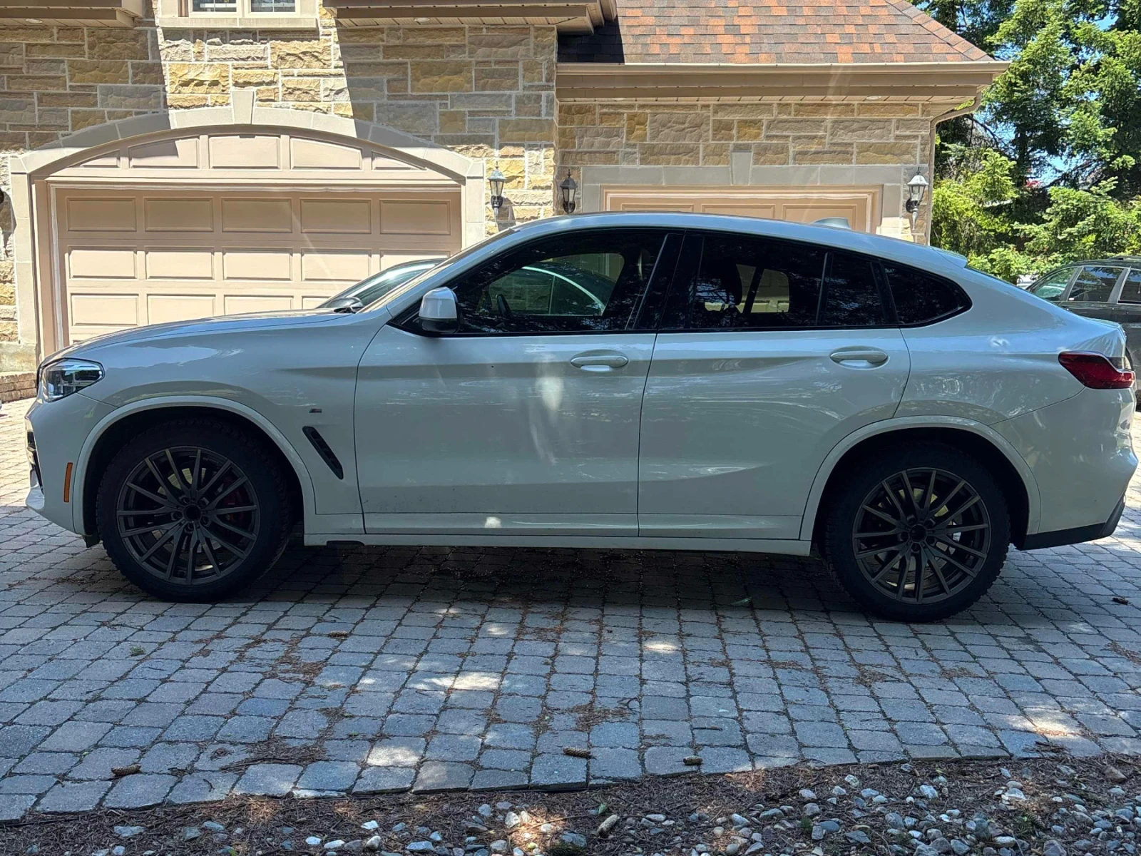BMW X4 M40i * ПОДГРЕВ * ПАНОРАМА * 2 КЛЮЧА * CARFAX, снимка 2 - Автомобили и джипове - 54804470