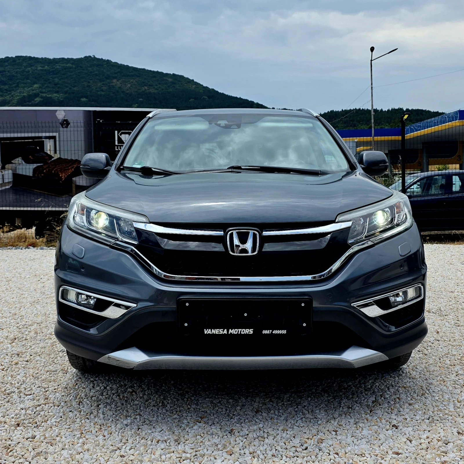 Honda Cr-v С-История Навигация Камера Алкантара 4х4 , снимка 2 - Автомобили и джипове - 55132921