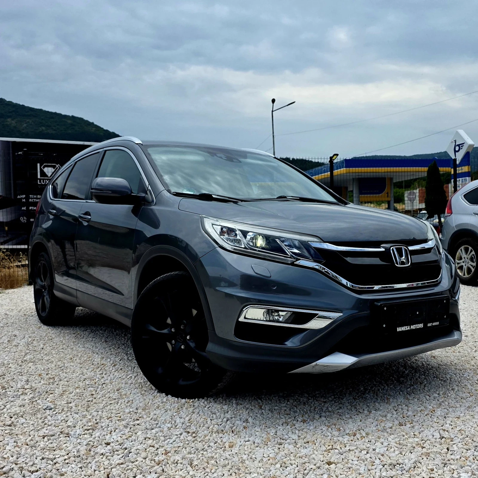 Honda Cr-v С-История Навигация Камера Алкантара 4х4 , снимка 3 - Автомобили и джипове - 55132921