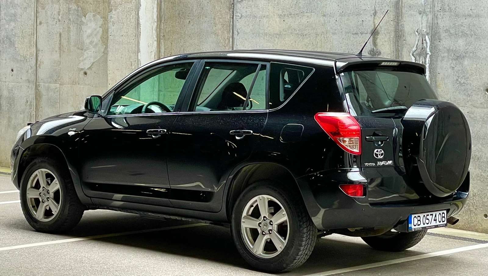 Toyota Rav4 D4D, снимка 6 - Автомобили и джипове - 56175634