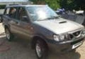 Nissan Terrano 2.7  tdi i 2.4i, снимка 1