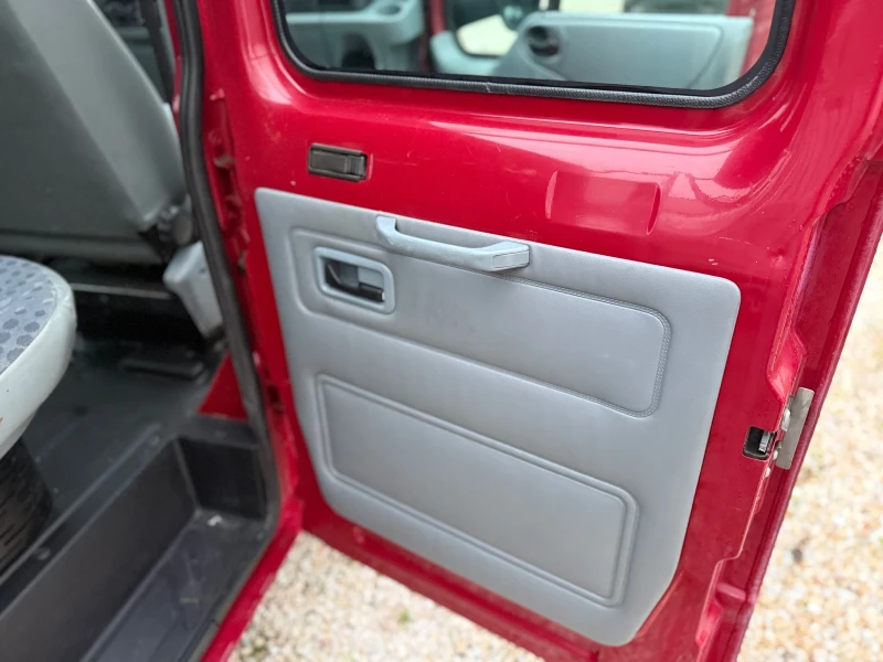 Ford Transit 2.4TDCI 115КС 7МЕСТА ДВОЙНА КАБИНА, снимка 9 - Бусове и автобуси - 52656341