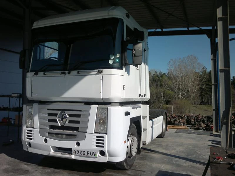 Renault Magnum 440 На части, снимка 2 - Камиони - 37101470