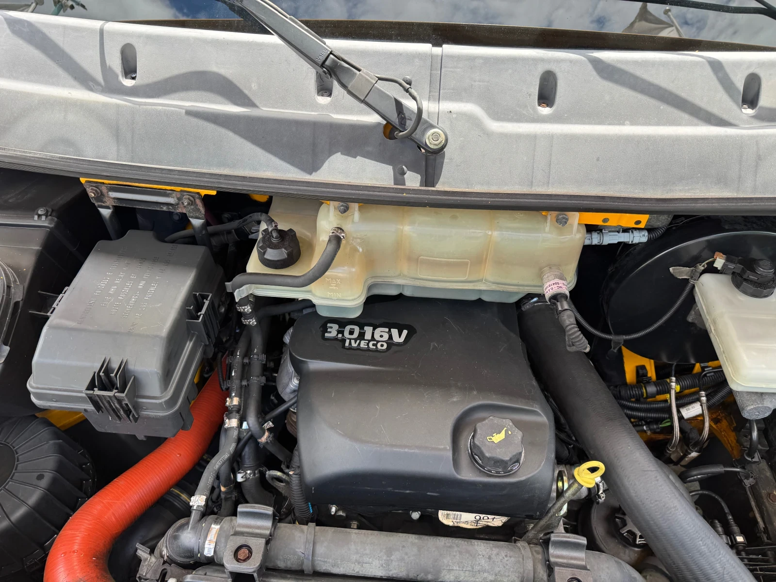 Iveco Daily 35C18* 3.0 HPI* кран HIAB 1.830 kg - изображение 2