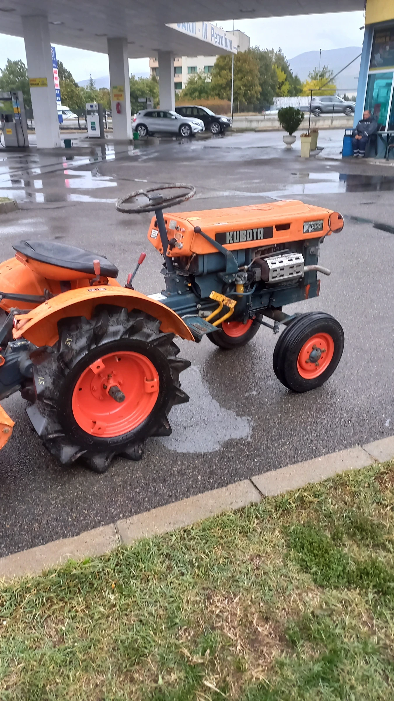 Трактор Kubota Саки агро  - изображение 2