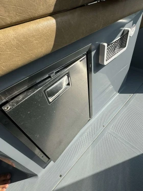   Ranieri Cayman 28 Executive Trofeo | Mobile.bg    13