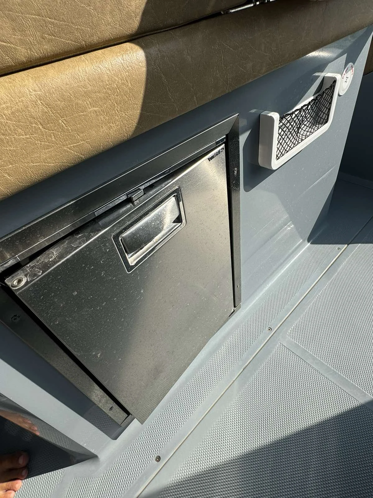   Ranieri Cayman 28 Executive Trofeo | Mobile.bg   13