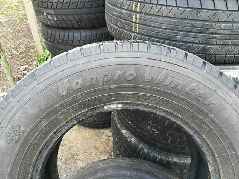 Гуми Зимни 215/75R16, снимка 4 - Гуми и джанти - 20675522