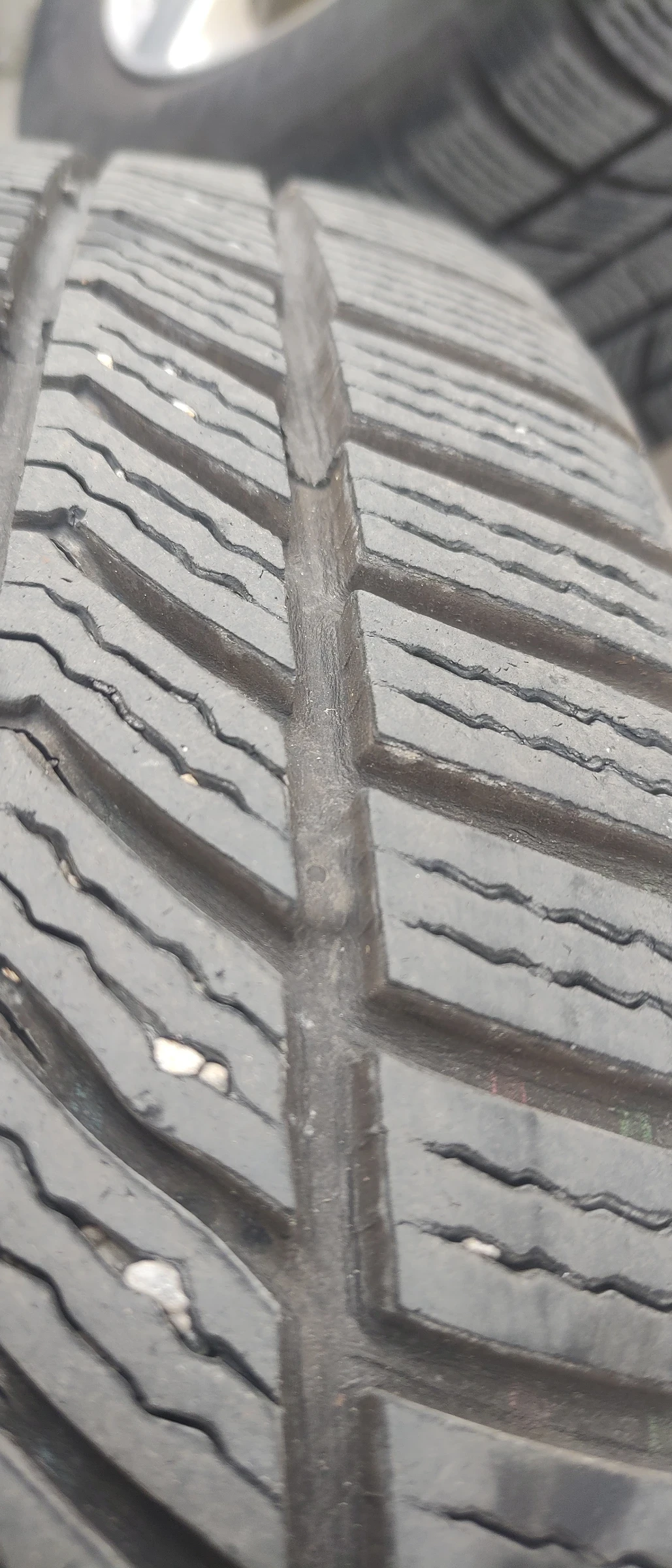 Гуми с джанти Continental 225/55R17, снимка 9 - Гуми и джанти - 54987423