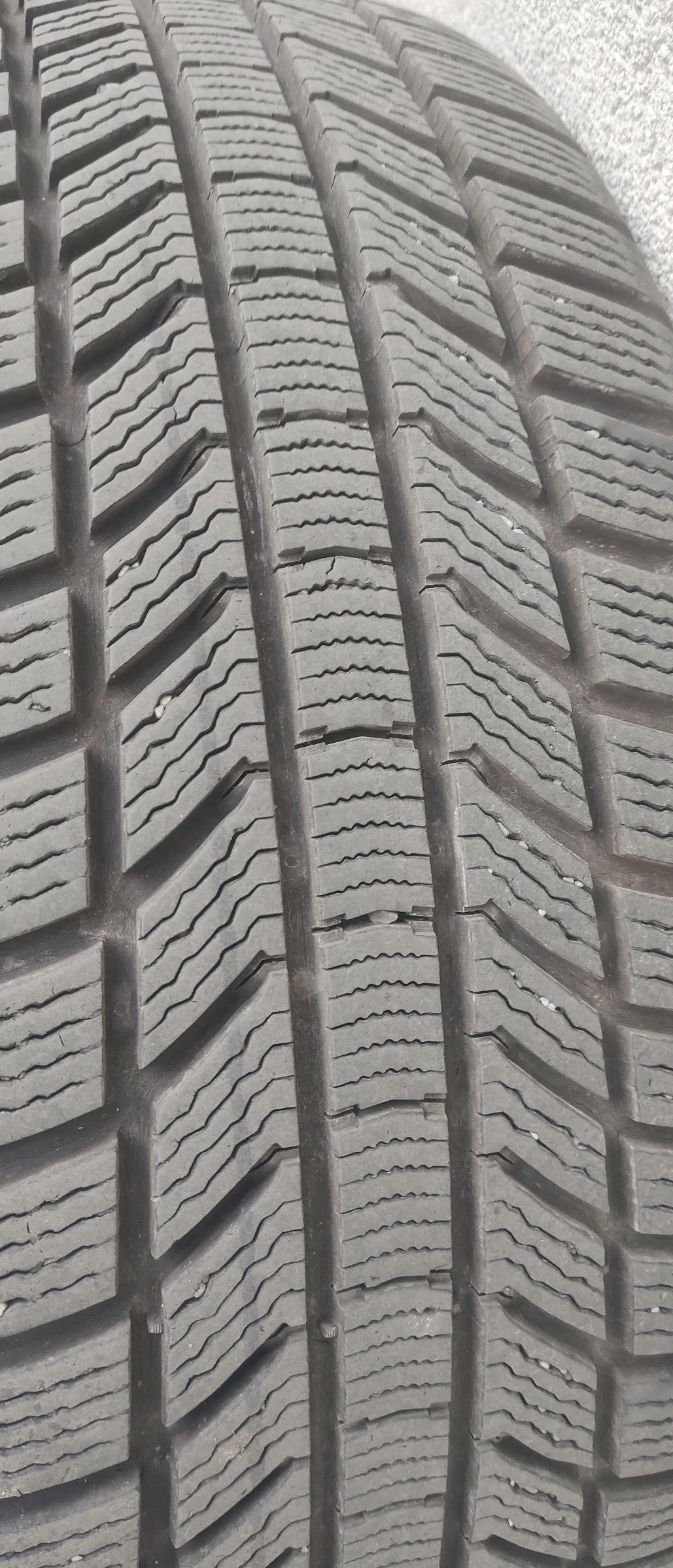 Гуми с джанти Continental 225/55R17, снимка 8 - Гуми и джанти - 54987423
