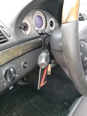 Mercedes-Benz E 320 E 320  - 7999 лв. / 4089.82 € - 99492543 12