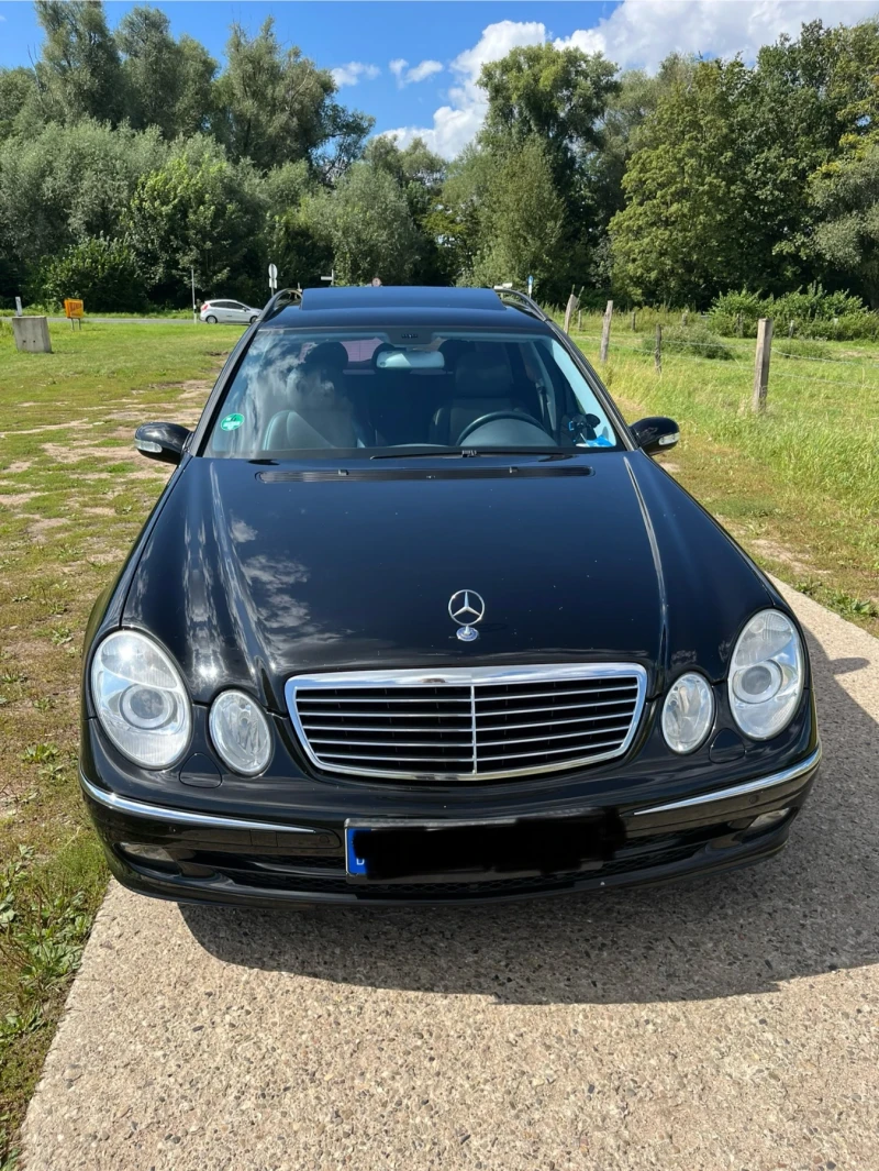 Mercedes-Benz E 220, снимка 7 - Автомобили и джипове - 47843295