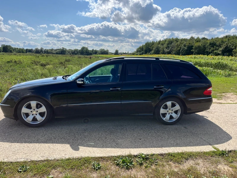 Mercedes-Benz E 220, снимка 10 - Автомобили и джипове - 47843295