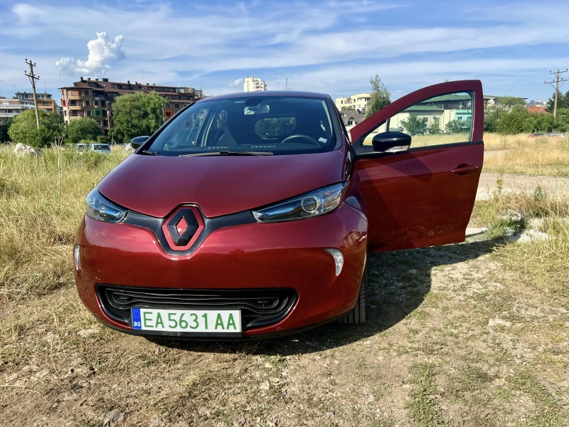 Renault Zoe, снимка 1 - Автомобили и джипове - 48303082