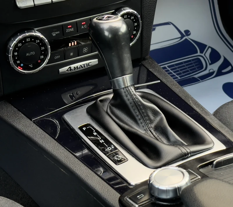 Mercedes-Benz C 250 CDi 4matic * NAVI* XENON* LED* FACELIFT* AVTOMAT* , снимка 13 - Автомобили и джипове - 49936454