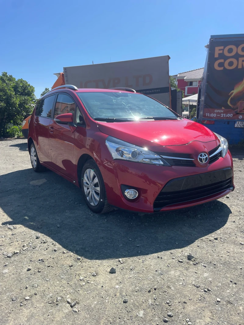 Toyota Verso 1.8i-147к.с., снимка 2 - Автомобили и джипове - 51324321