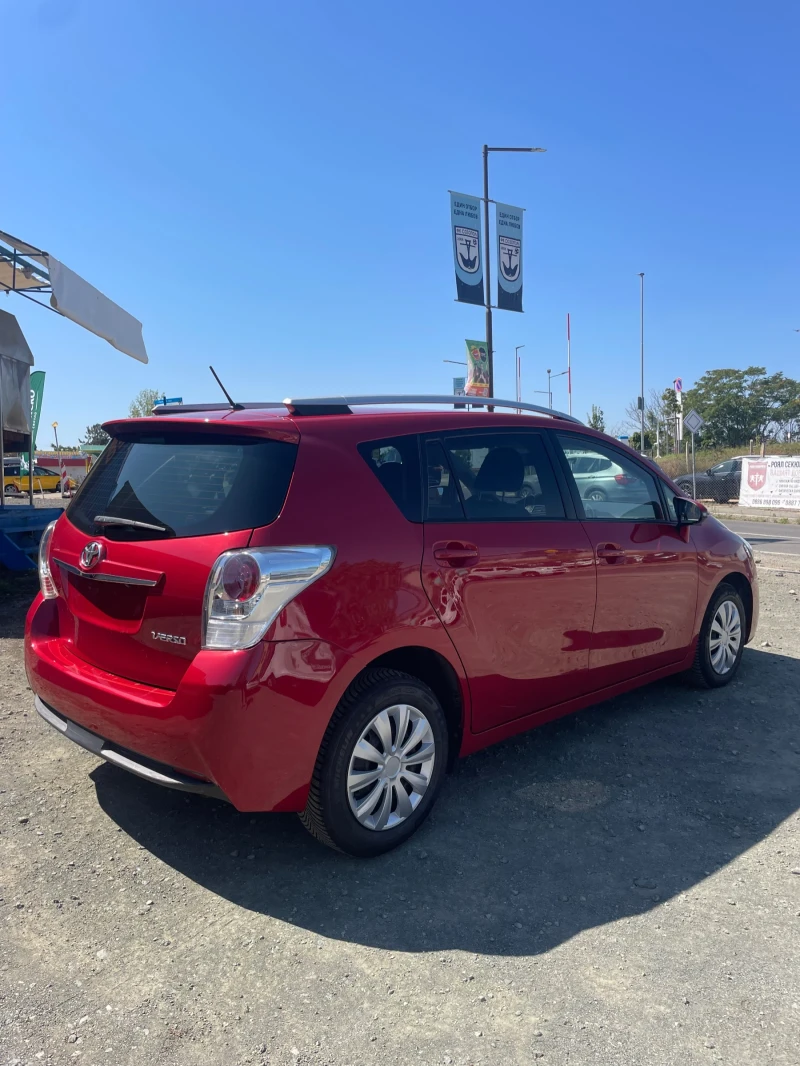 Toyota Verso 1.8i-147к.с., снимка 4 - Автомобили и джипове - 51324321