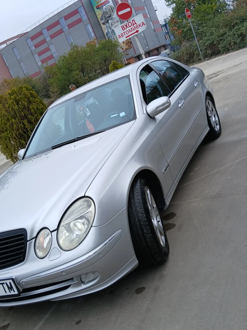 Mercedes-Benz E 320 E 320 , снимка 4 - Автомобили и джипове - 52426458