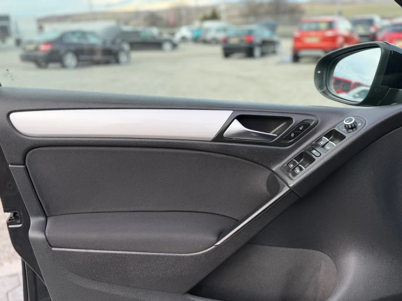 VW Golf * 2.0 TDI-110* HIGHLINE* ИТАЛИЯ* EURO 5* , снимка 15 - Автомобили и джипове - 52557954