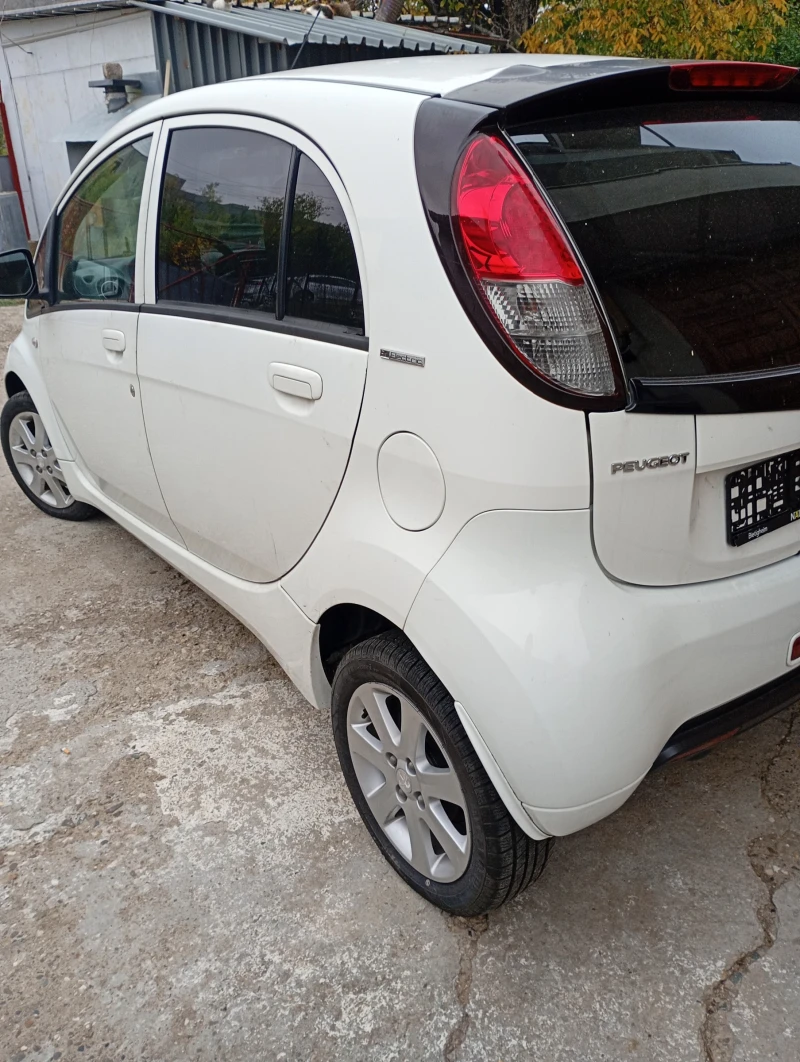 Peugeot iOn, снимка 3 - Автомобили и джипове - 52678132
