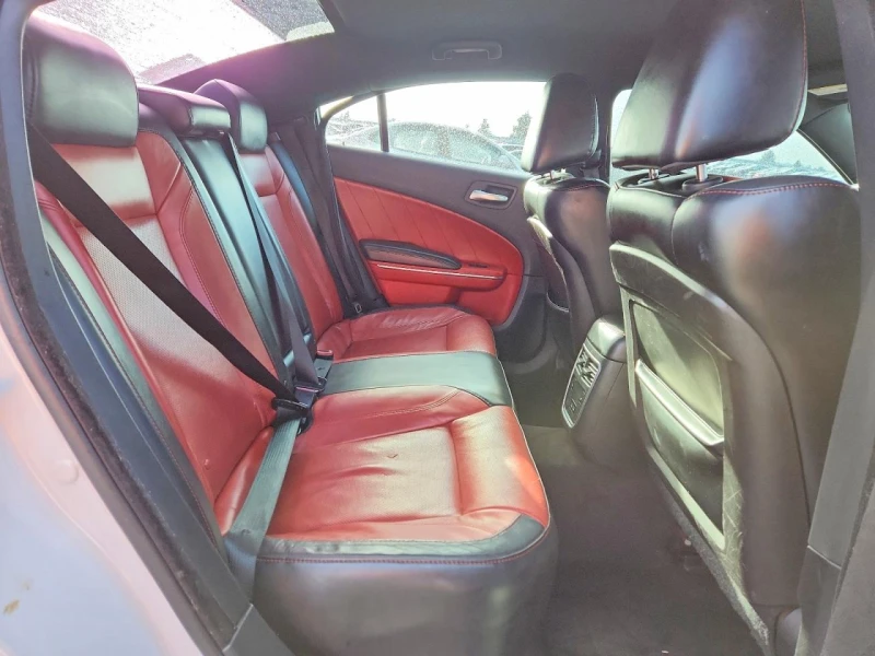 Dodge Charger RT 5.7 V8 HEMI CARPLAY ЧЕРВЕНА КОЖА ИДЕАЛЕН ЗА ГАЗ, снимка 10 - Автомобили и джипове - 53499473