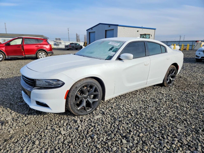 Dodge Charger RT 5.7 V8 HEMI CARPLAY ЧЕРВЕНА КОЖА ИДЕАЛЕН ЗА ГАЗ