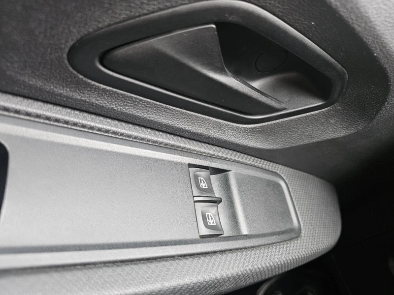 Dacia Sandero 1.0 TCe 90 Stop&Start LPG, снимка 11 - Автомобили и джипове - 53505757