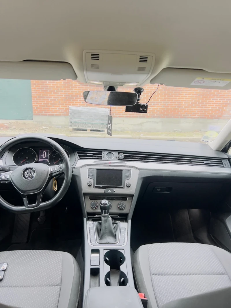 VW Passat b8, снимка 4 - Автомобили и джипове - 53507911