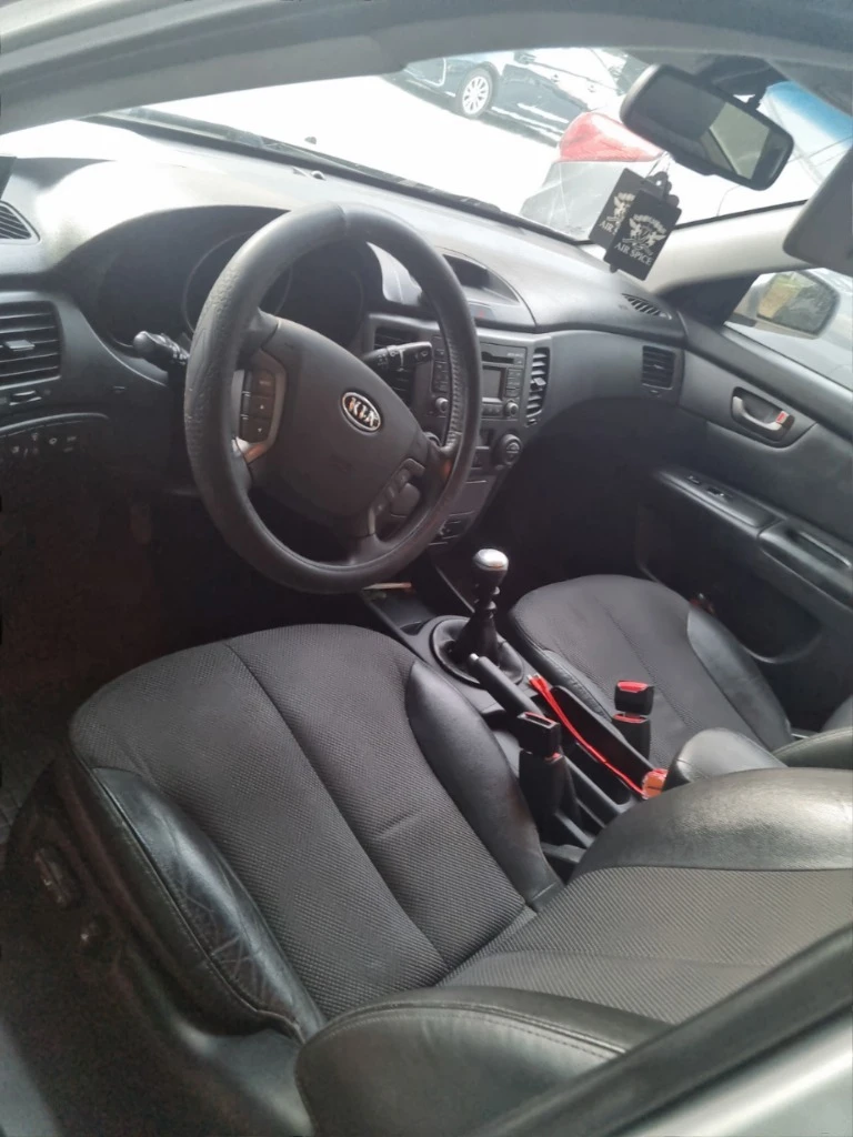 Kia Magentis, снимка 11 - Автомобили и джипове - 52831036