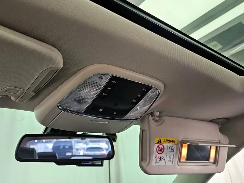 Chrysler 300c 3.6, снимка 17 - Автомобили и джипове - 54326080