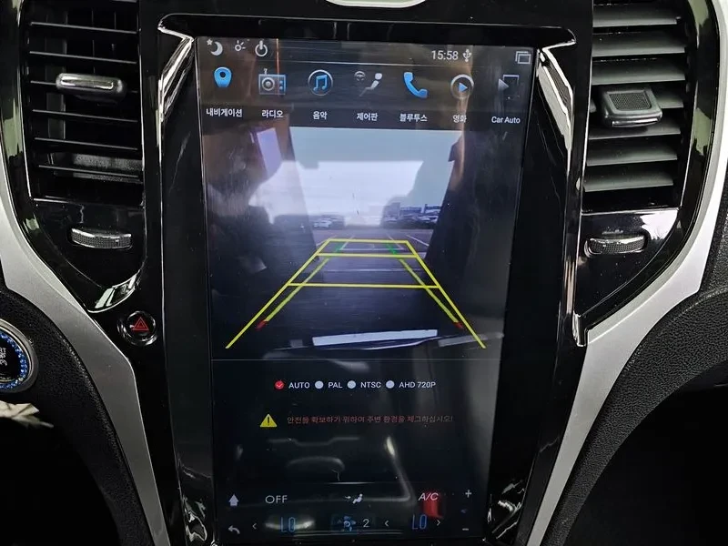 Chrysler 300c 3.6, снимка 15 - Автомобили и джипове - 54326080