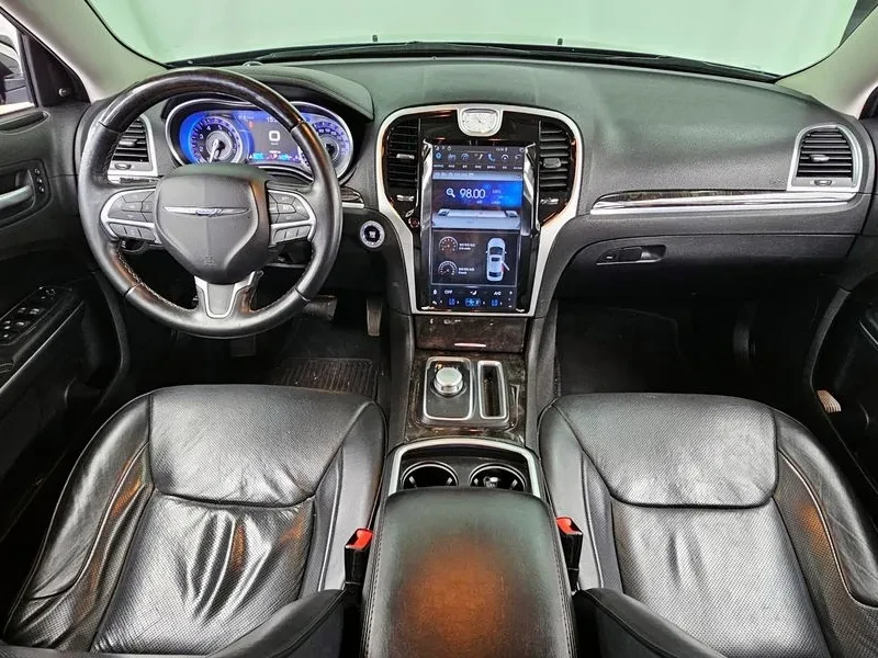 Chrysler 300c 3.6, снимка 7 - Автомобили и джипове - 54326080