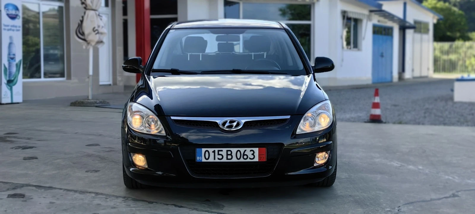 Hyundai I30 1.6CRDI 116 К. С ПЕРФЕКТНА - изображение 2